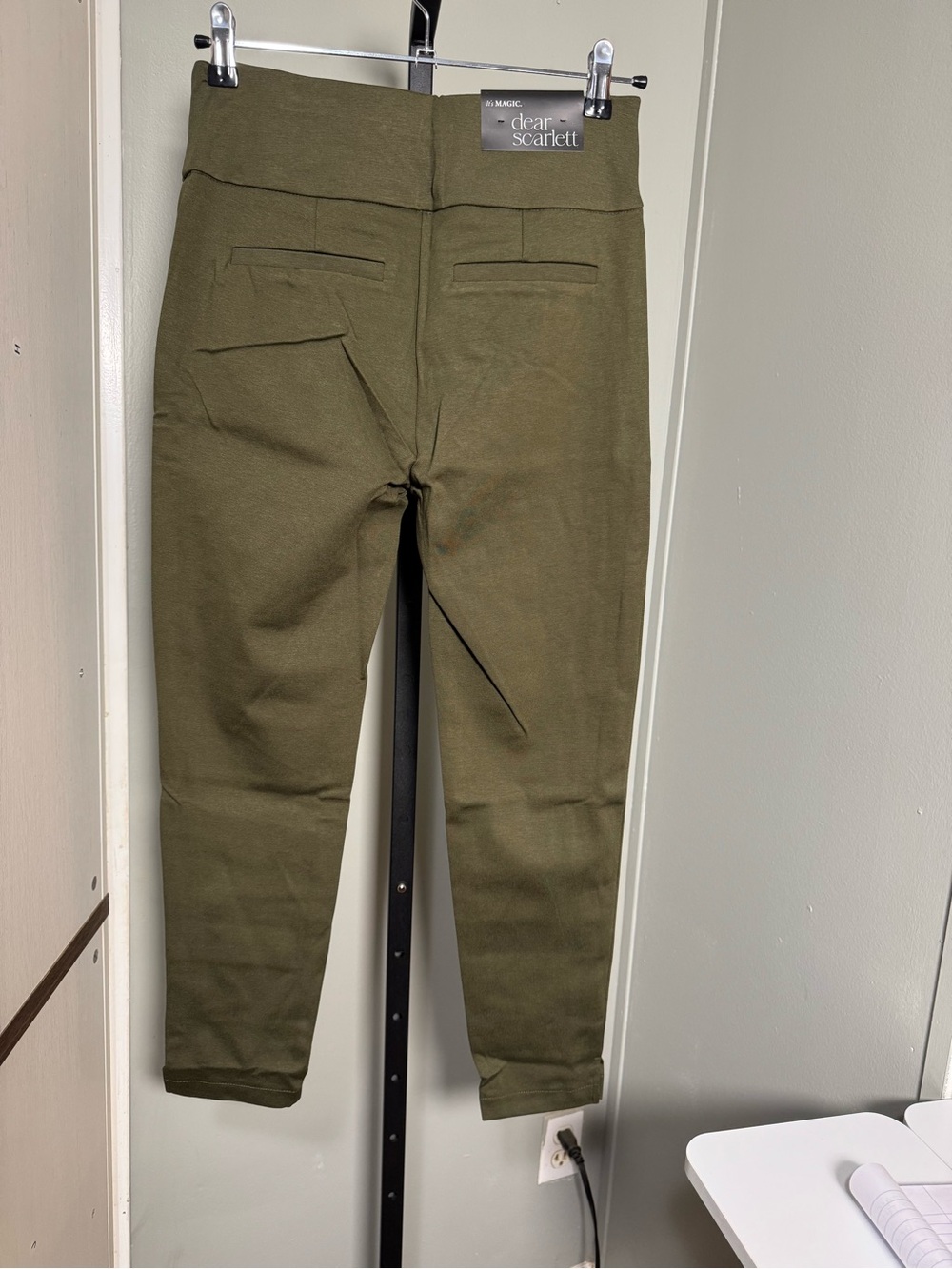 dear scarlett Olive Green Straight-Leg Pull-On Pants - Picture 2 of 6